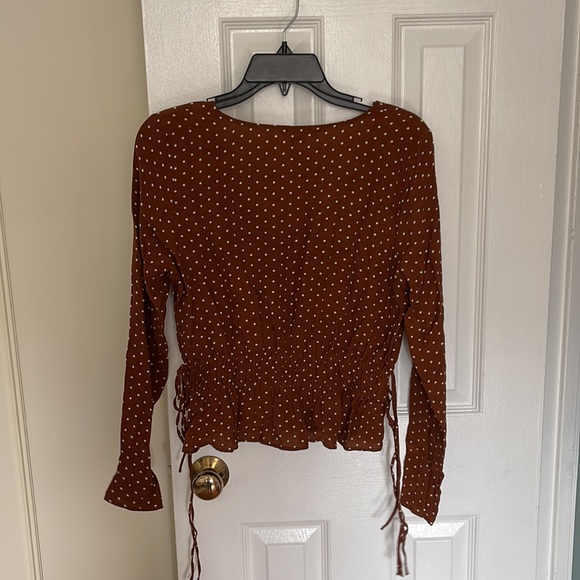 Bow Detailed Blouse - Picture 3 of 3